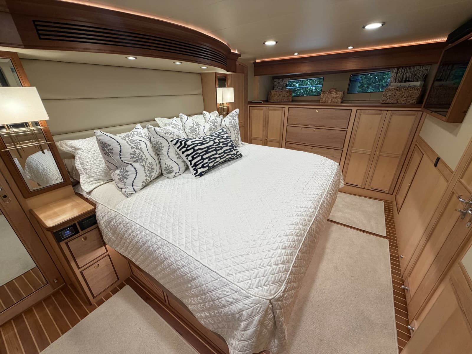2021 Marlow Explorer 62E