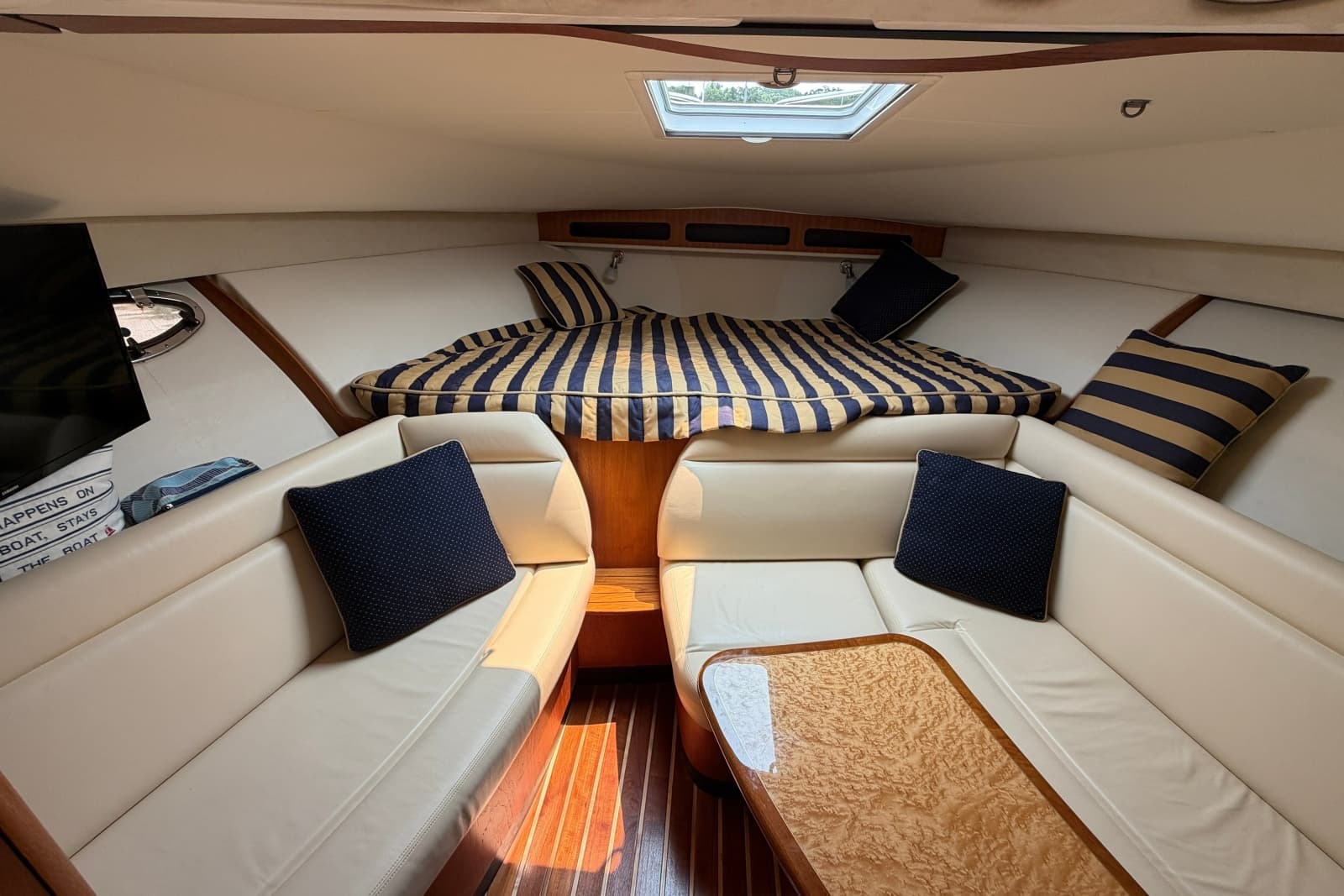2008 Tiara Yachts 3000