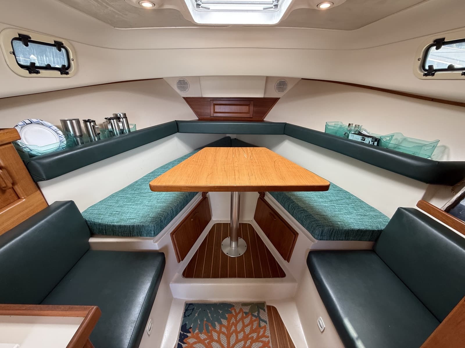 2000 Mainship Pilot 30