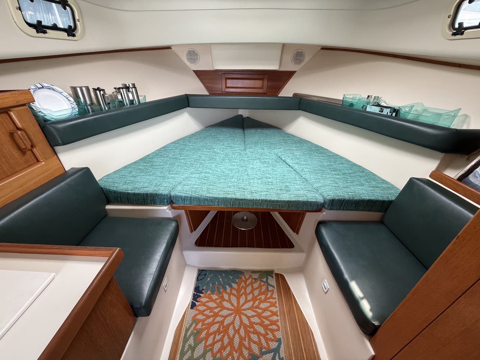 2000 Mainship Pilot 30