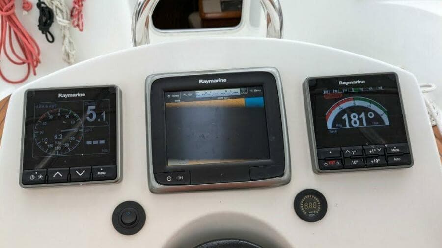Multifunction Displays Below Decks Auto Pilot  