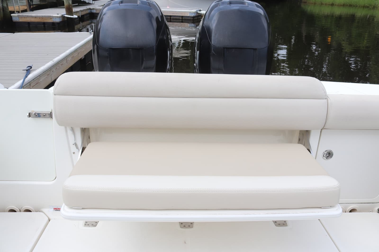 2017 Boston Whaler Outrage