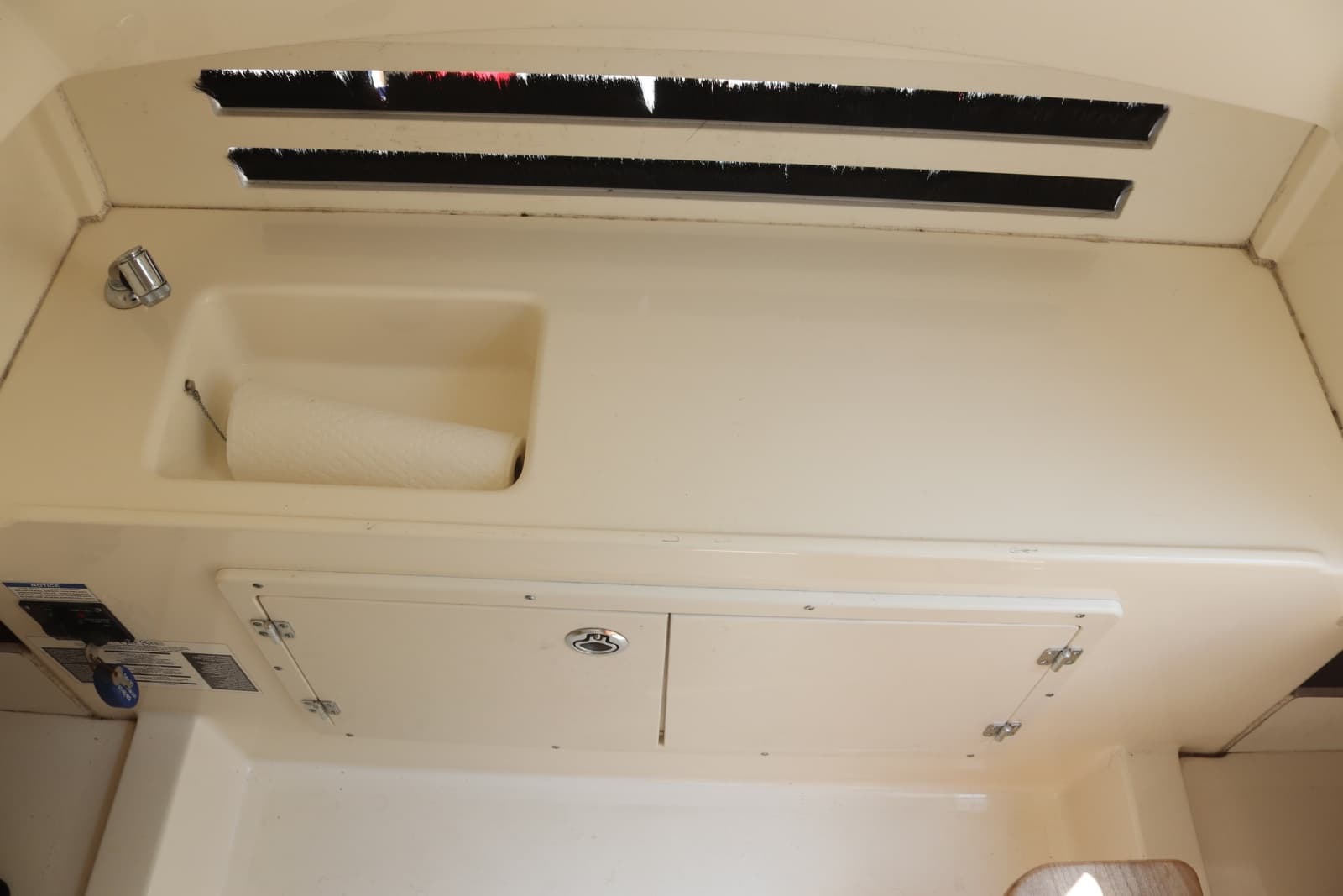 2017 Boston Whaler Outrage