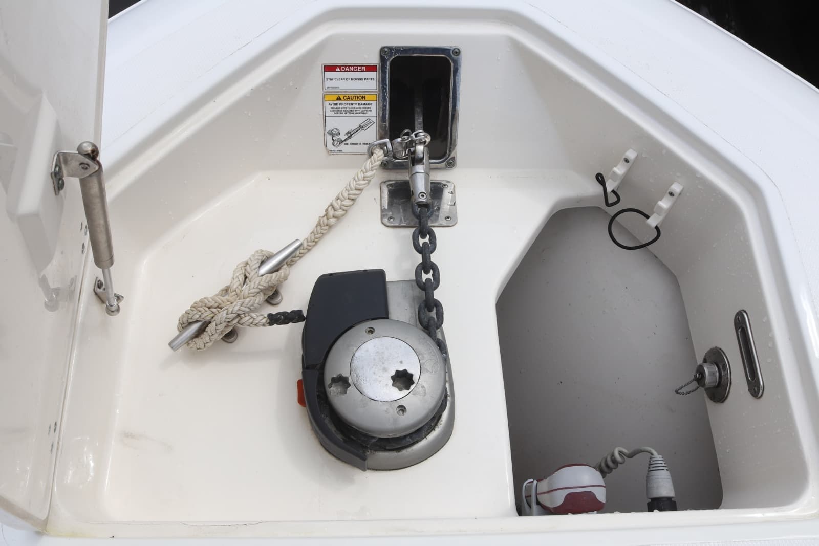 2017 Boston Whaler Outrage