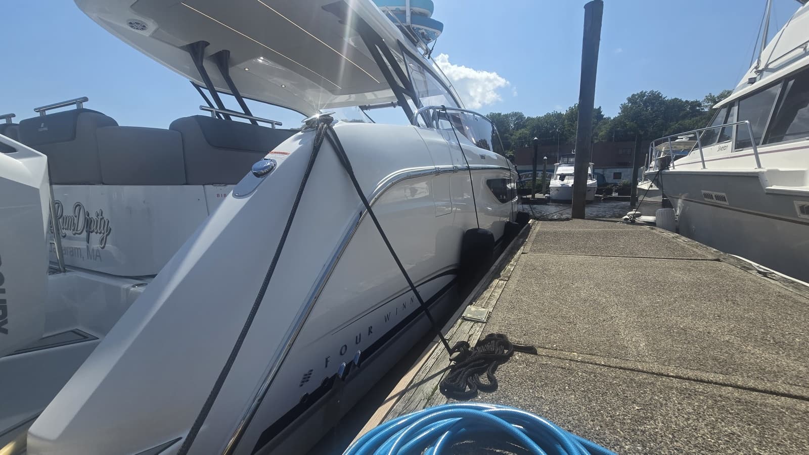 2025 Four Winns TH 36