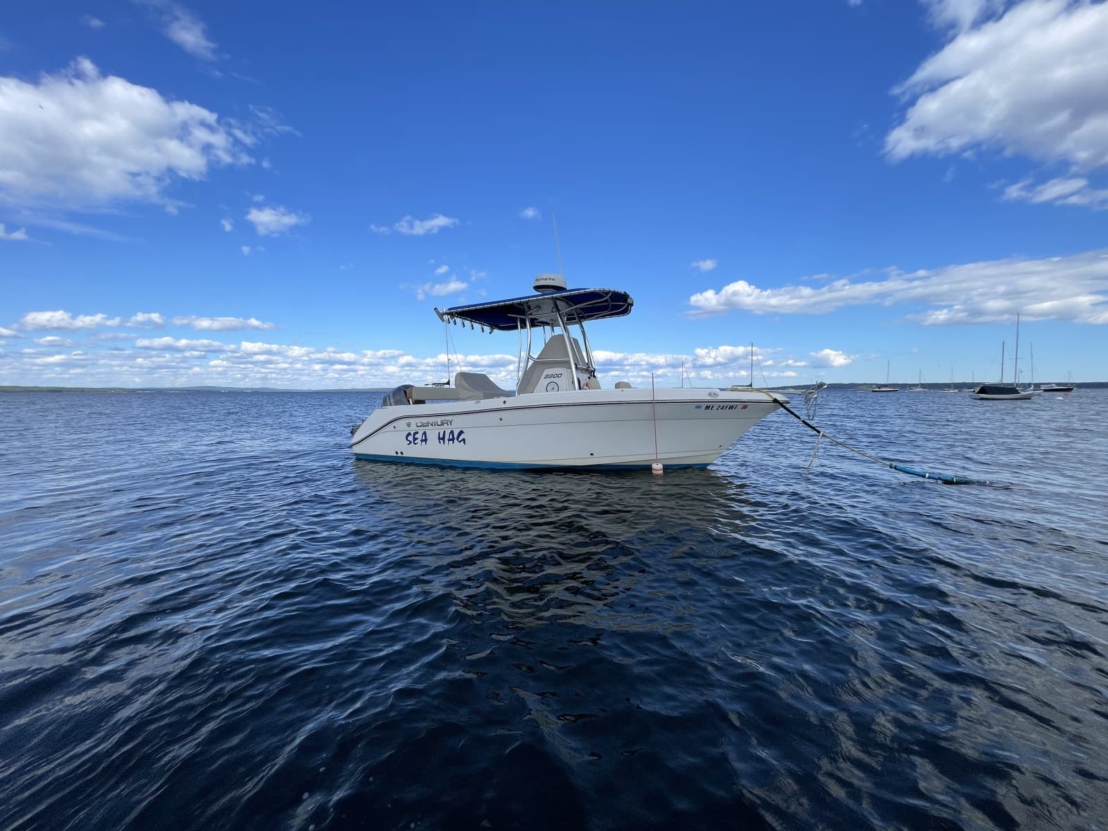 2020 Century 2200 Center Console