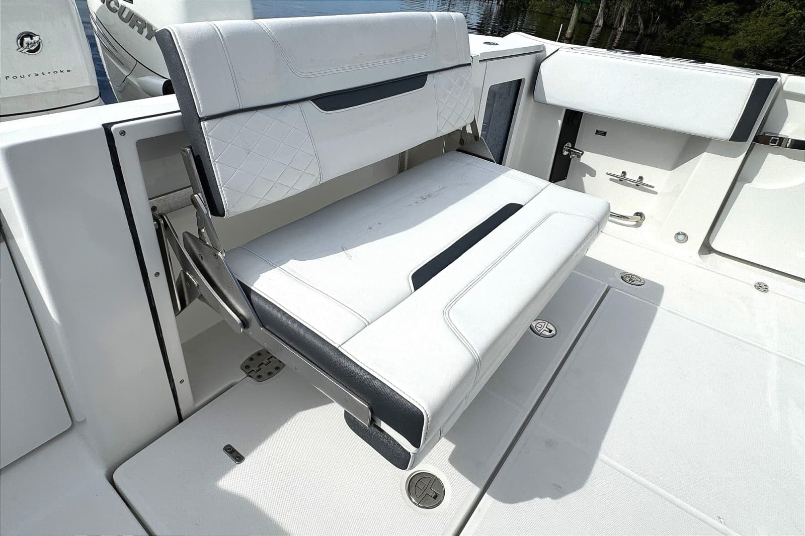2021 Blackfin 332 CC