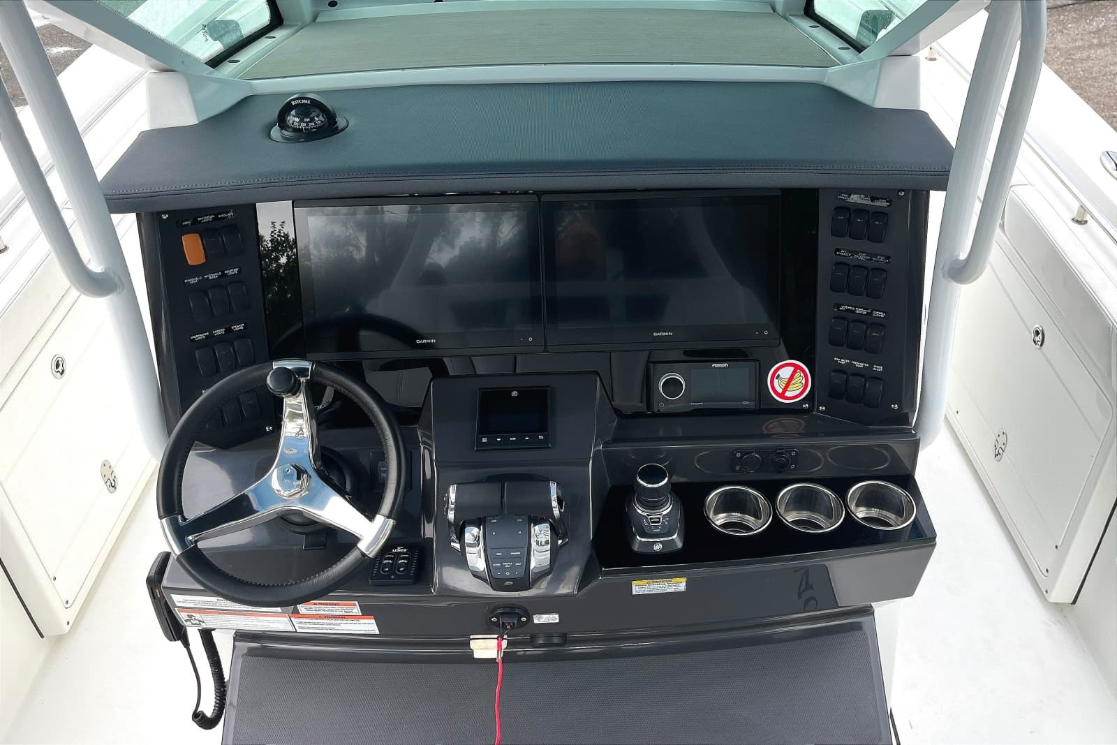 2021 Blackfin 332 CC