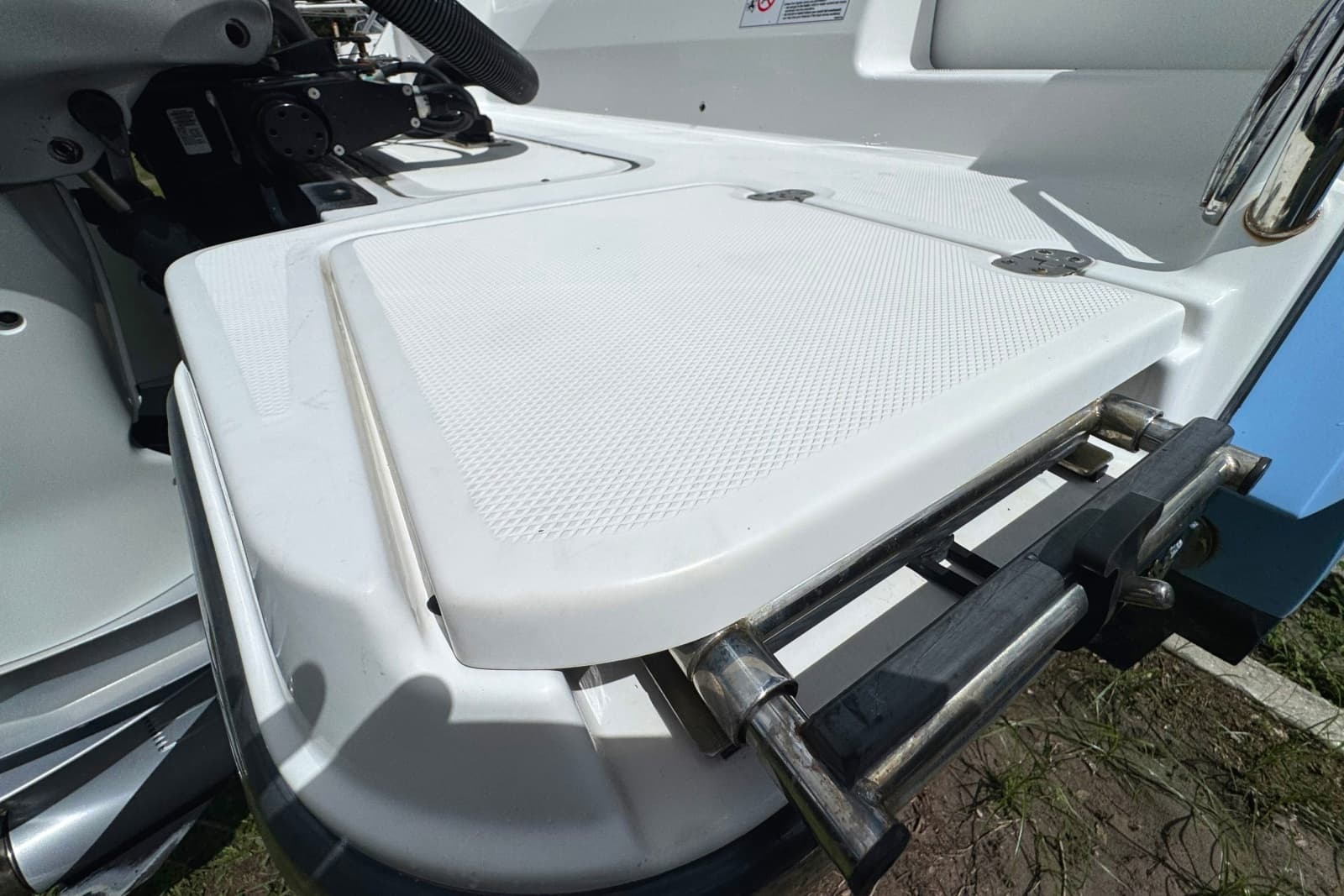 2021 Blackfin 332 CC