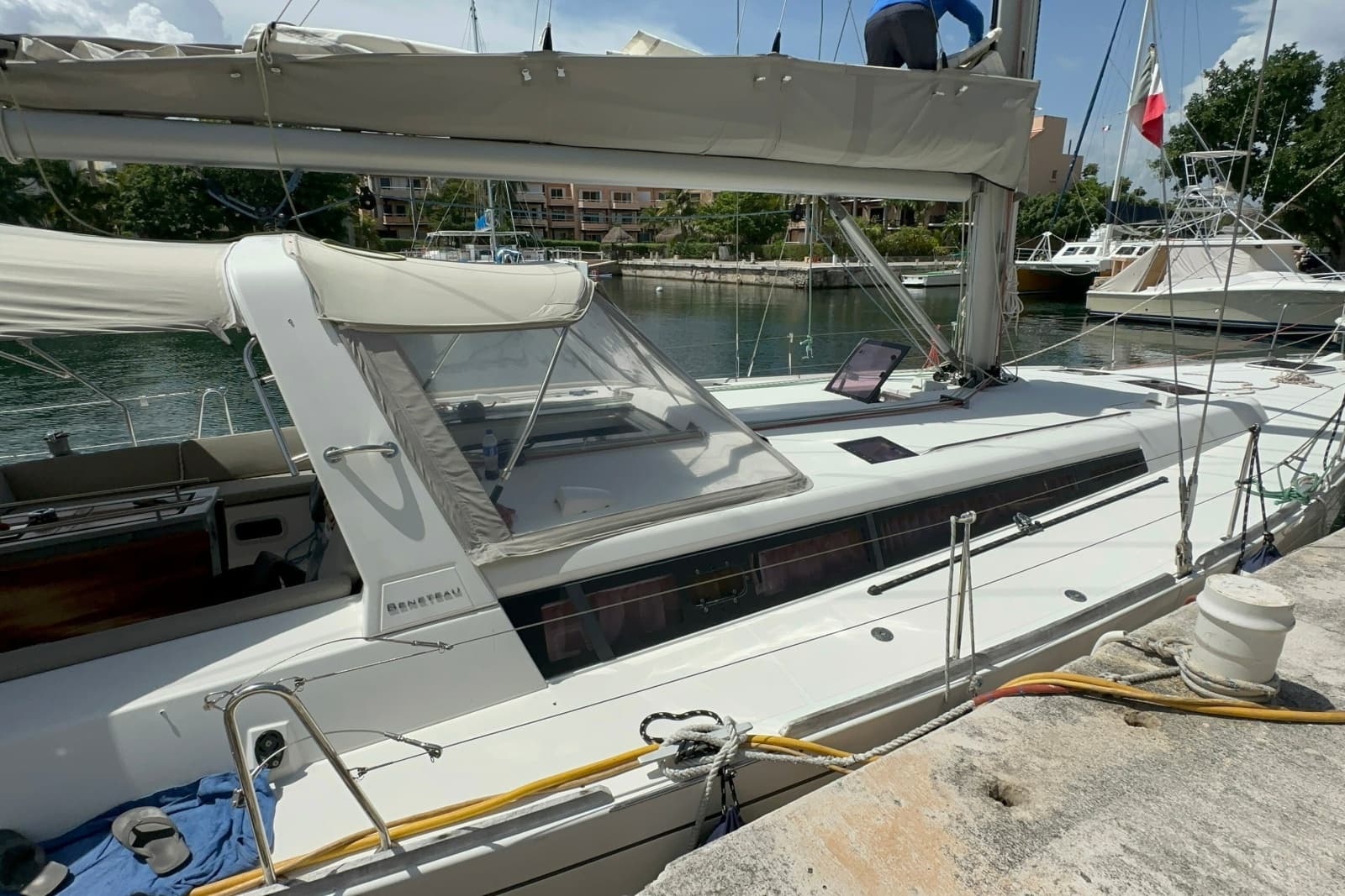 2014 Beneteau Oceanis 48