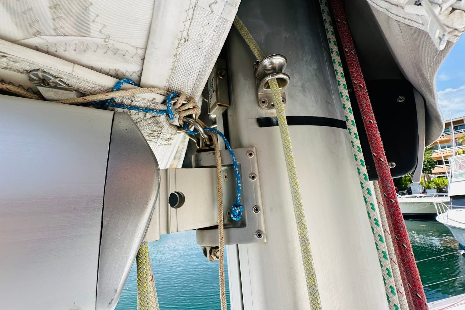 2014 Beneteau Oceanis 48
