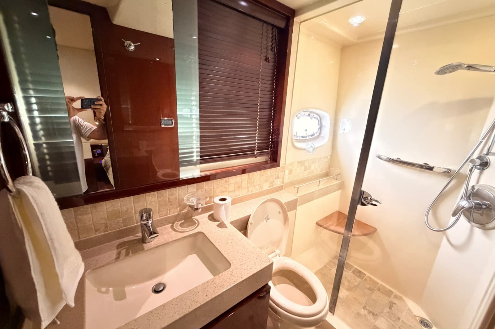 2010 Sea Ray Sundancer 540