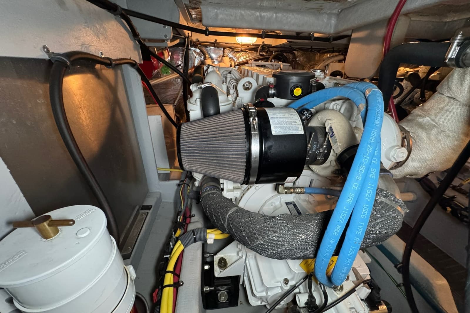 2008 Meridian 411 Sedan