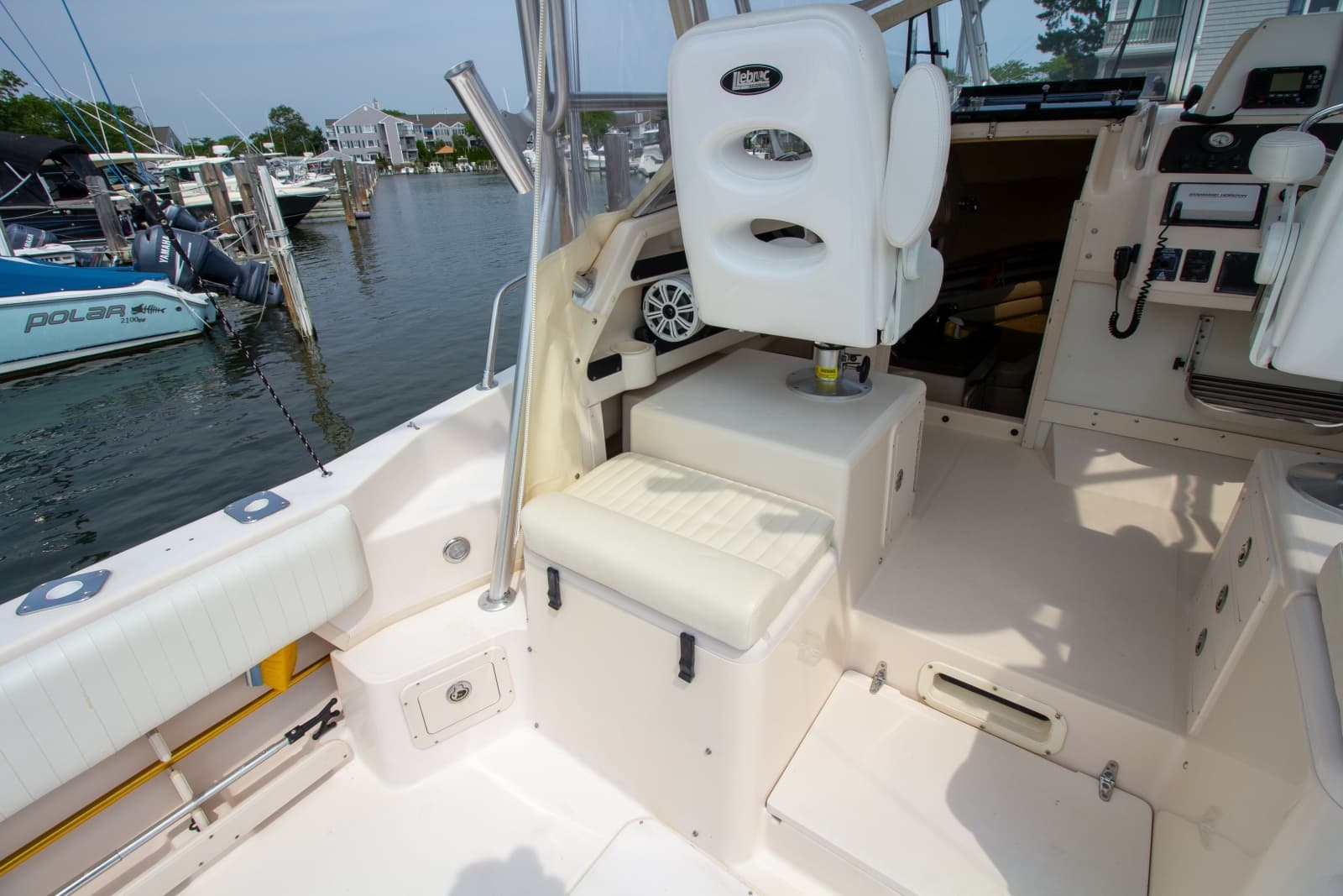 2004 Grady-White Marlin 300