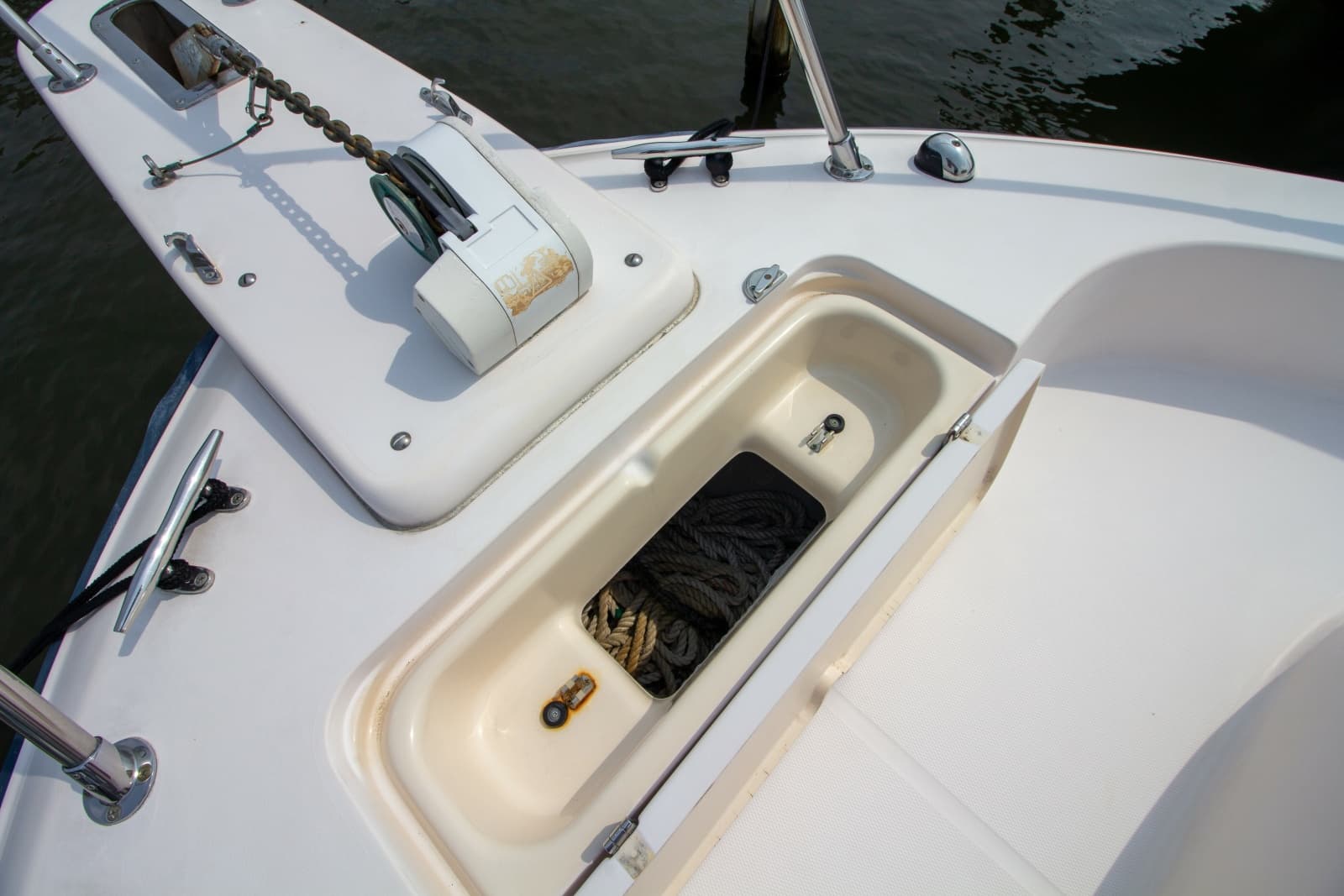 2004 Grady-White Marlin 300