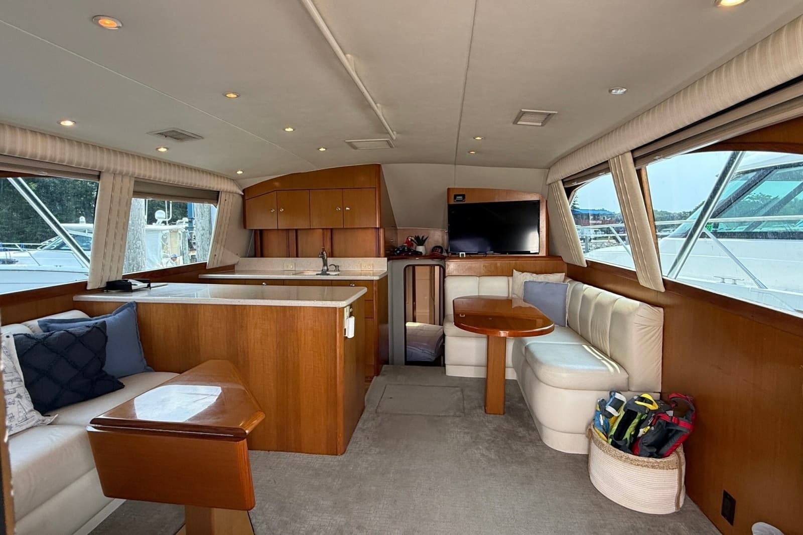 2004 Ocean Yachts 43 Super Sport