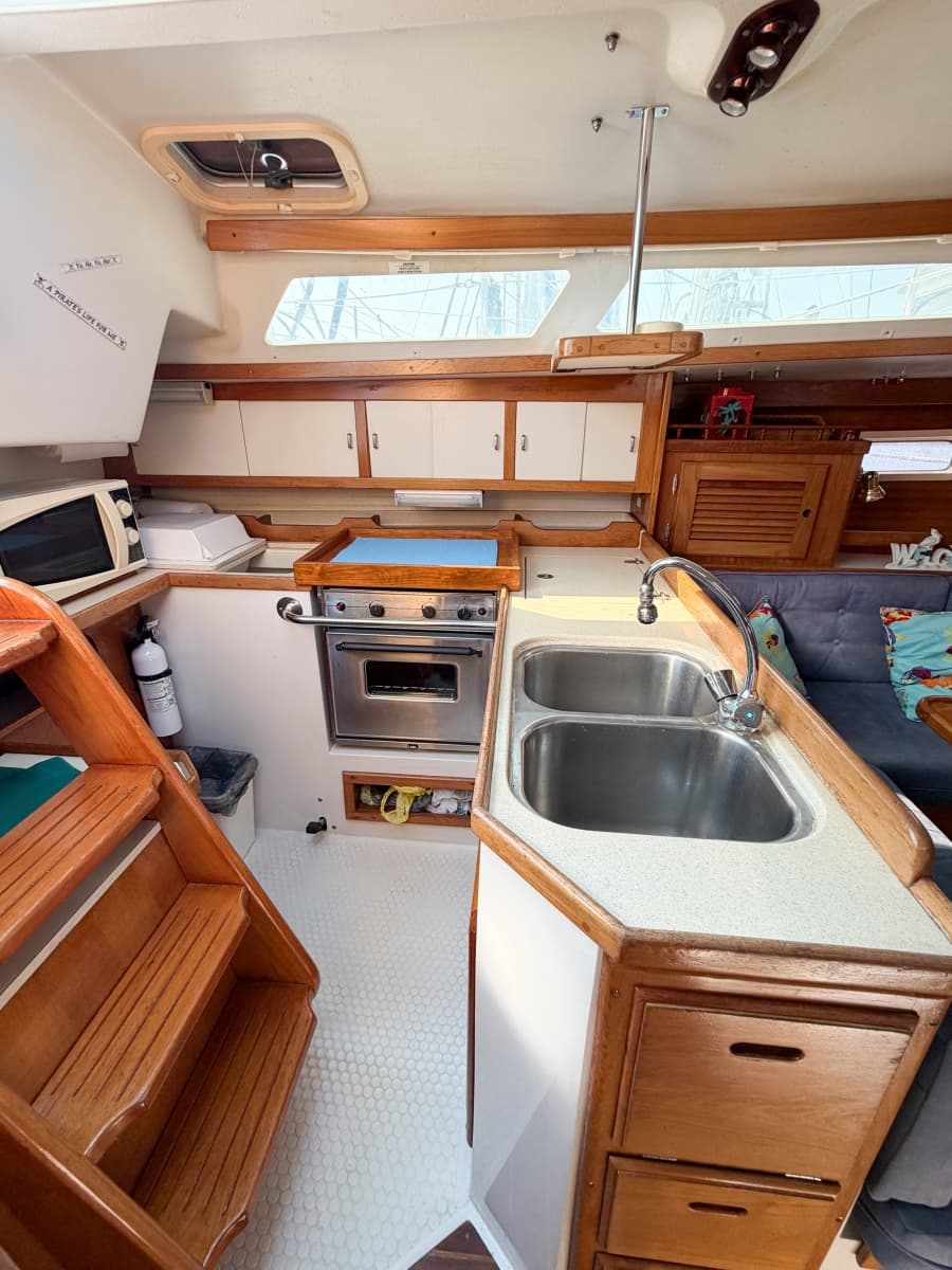 1996 Catalina 36