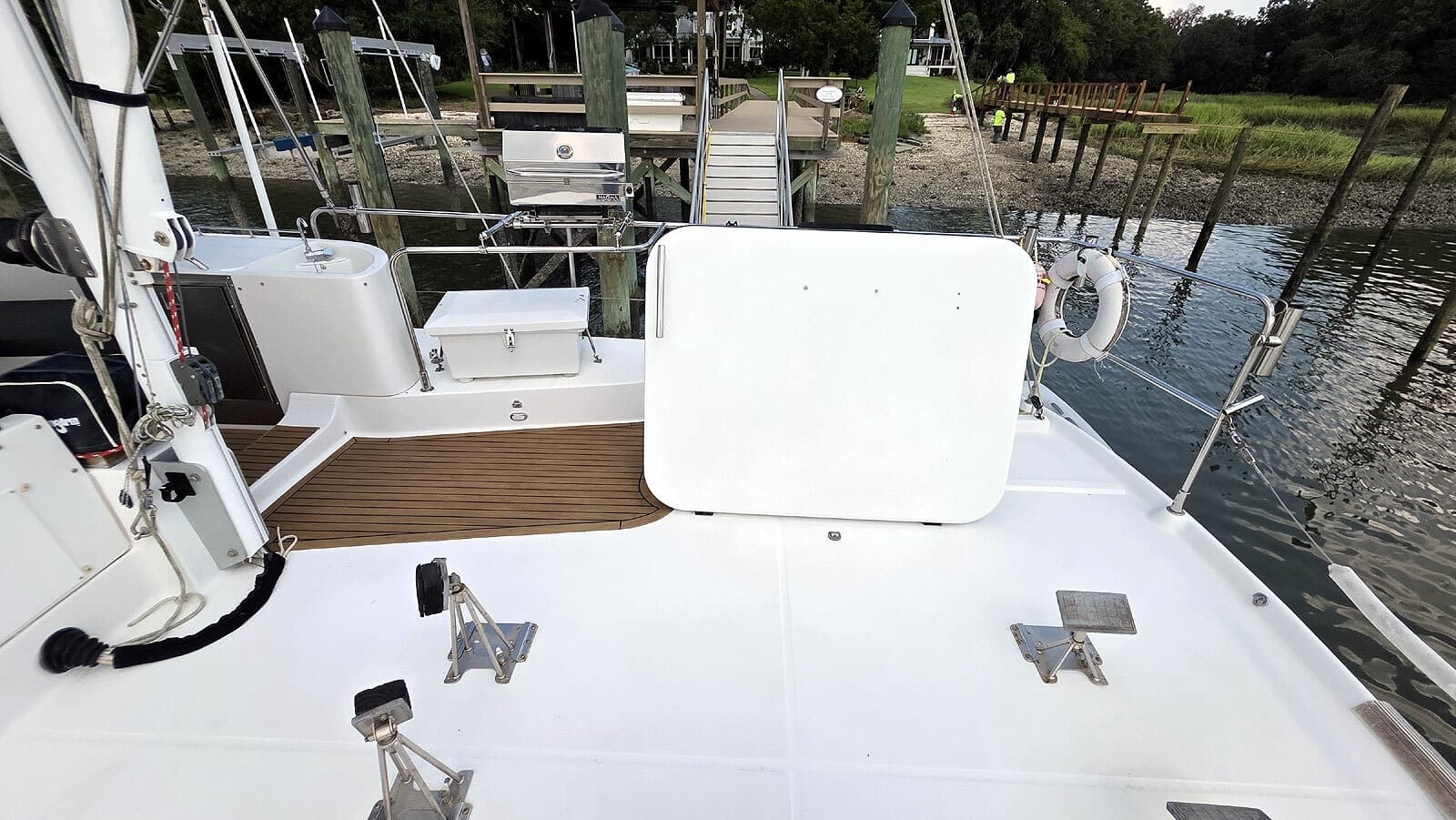 Flybridge Aft Deck Starboard