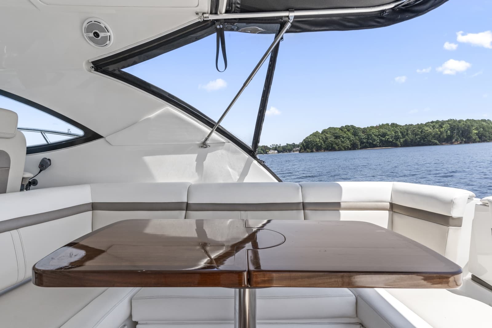 2013 Sea Ray 410 Sundancer