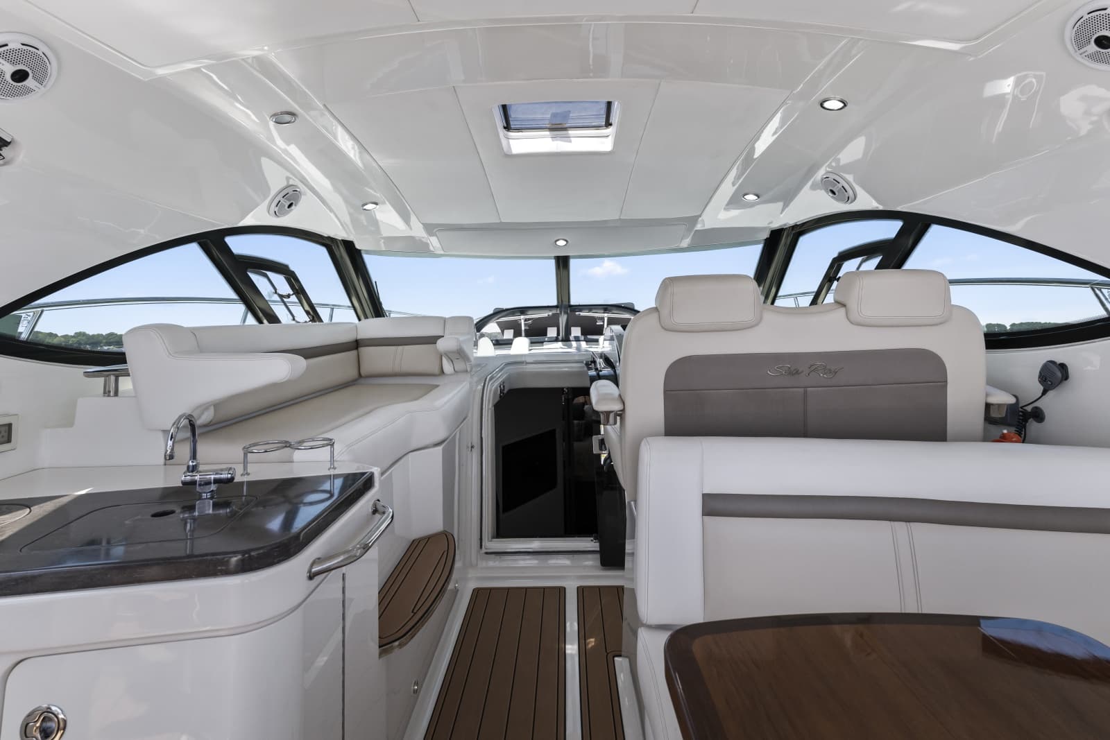 2013 Sea Ray 410 Sundancer