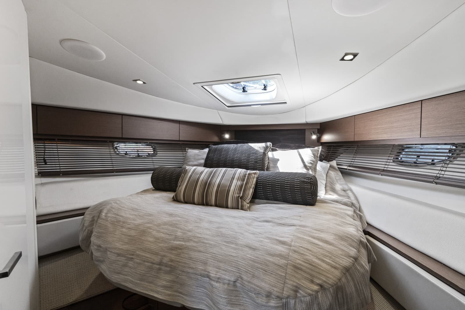 2013 Sea Ray 410 Sundancer