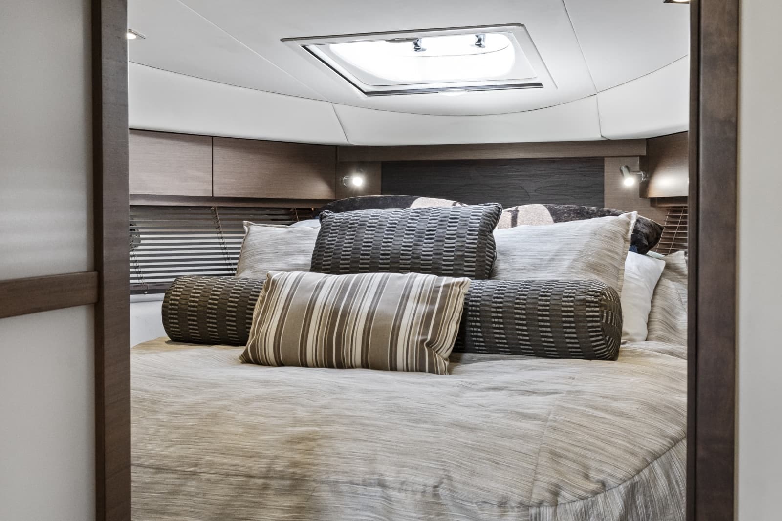 2013 Sea Ray 410 Sundancer