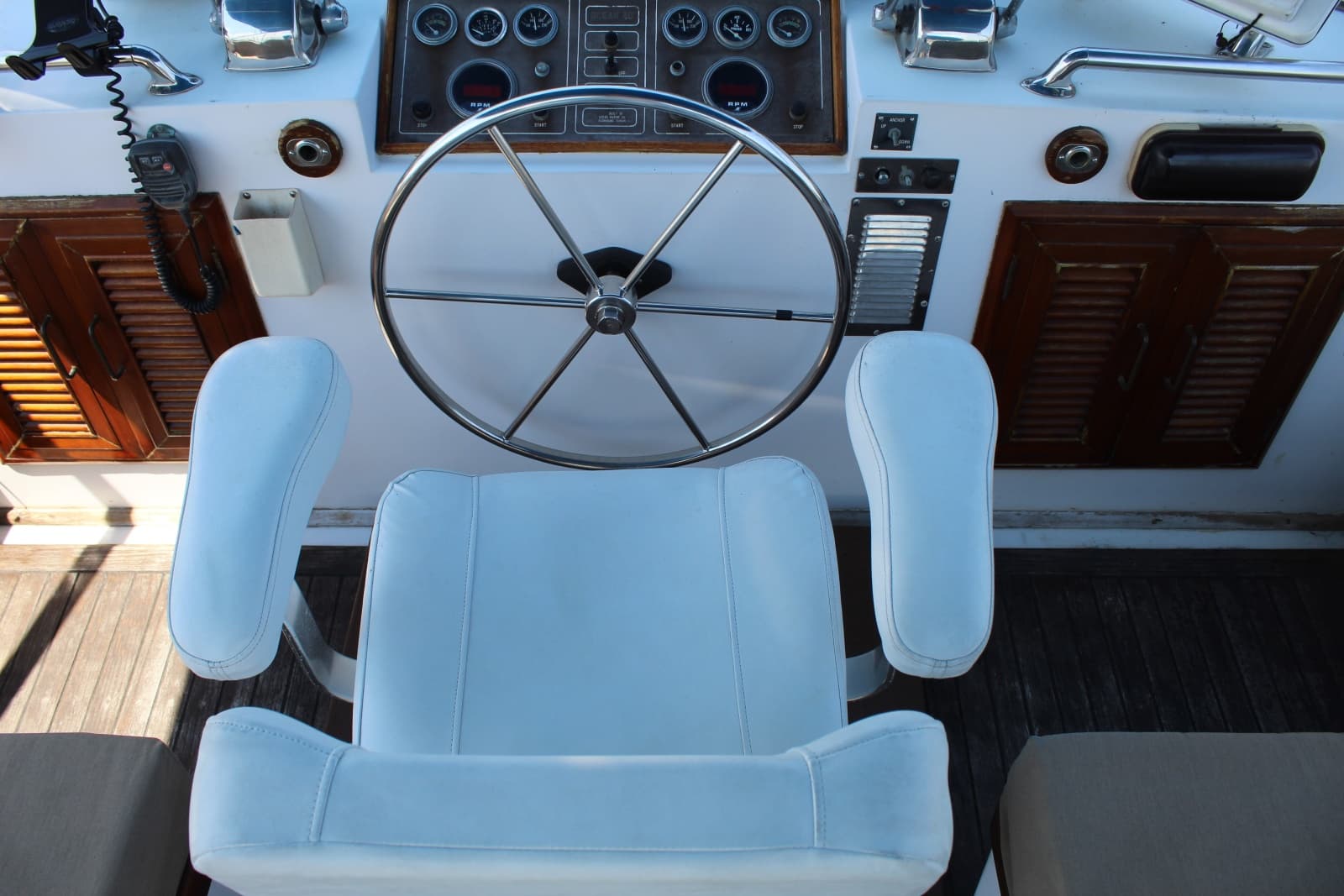 1983 Ocean Alexander 40 Double Cabin