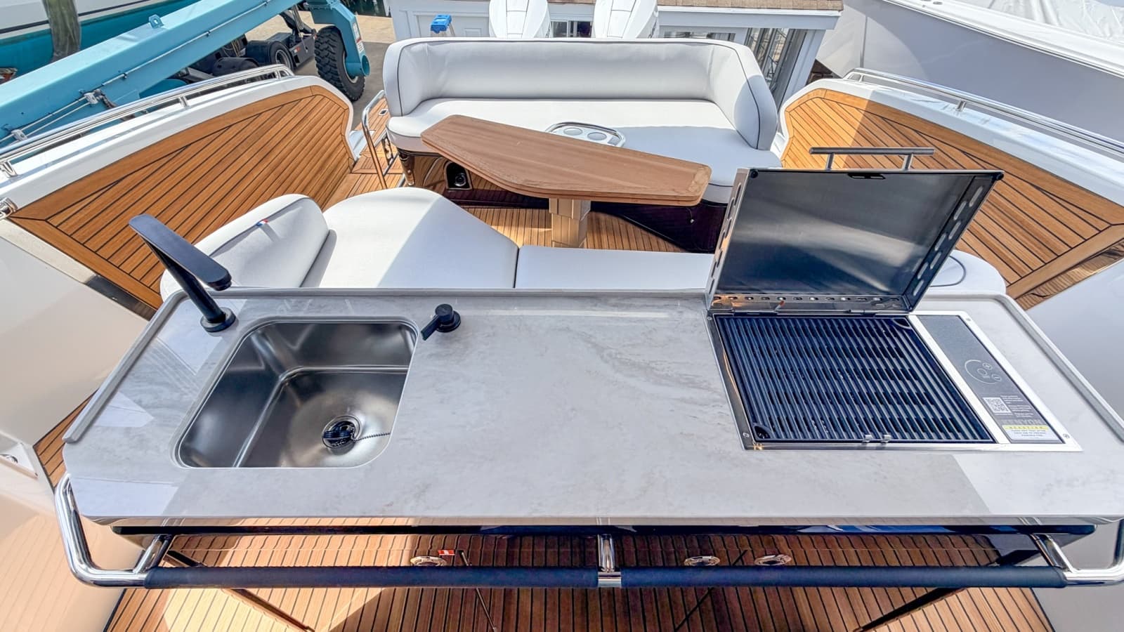 2027 Beneteau Gran Turismo 40