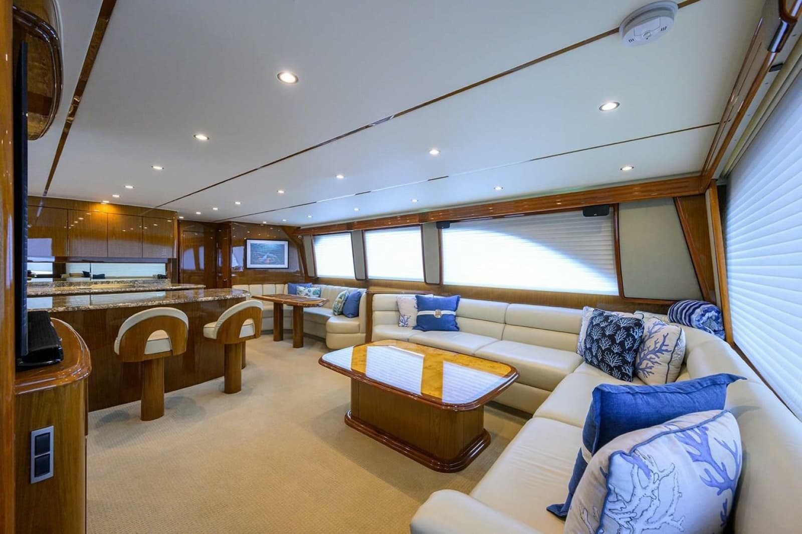 2010 Viking Enclosed Flybridge