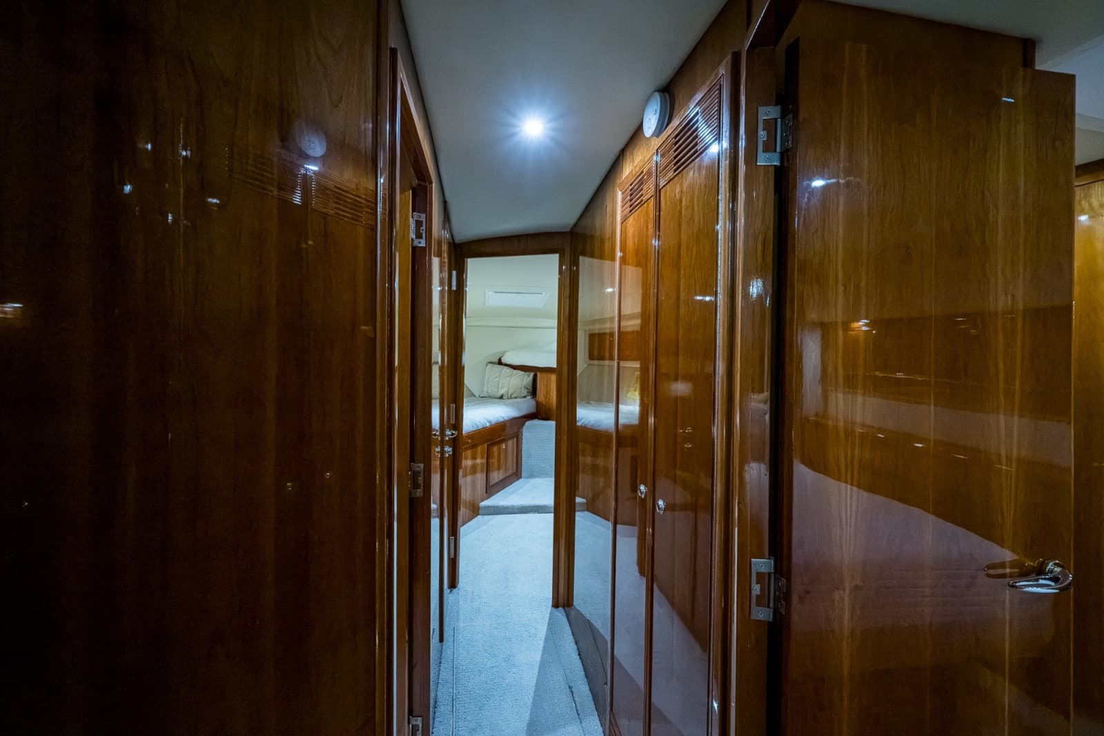 2005 Riviera 51 Flybridge