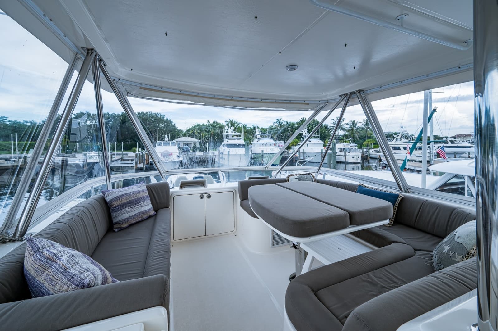 2005 Riviera 51 Flybridge