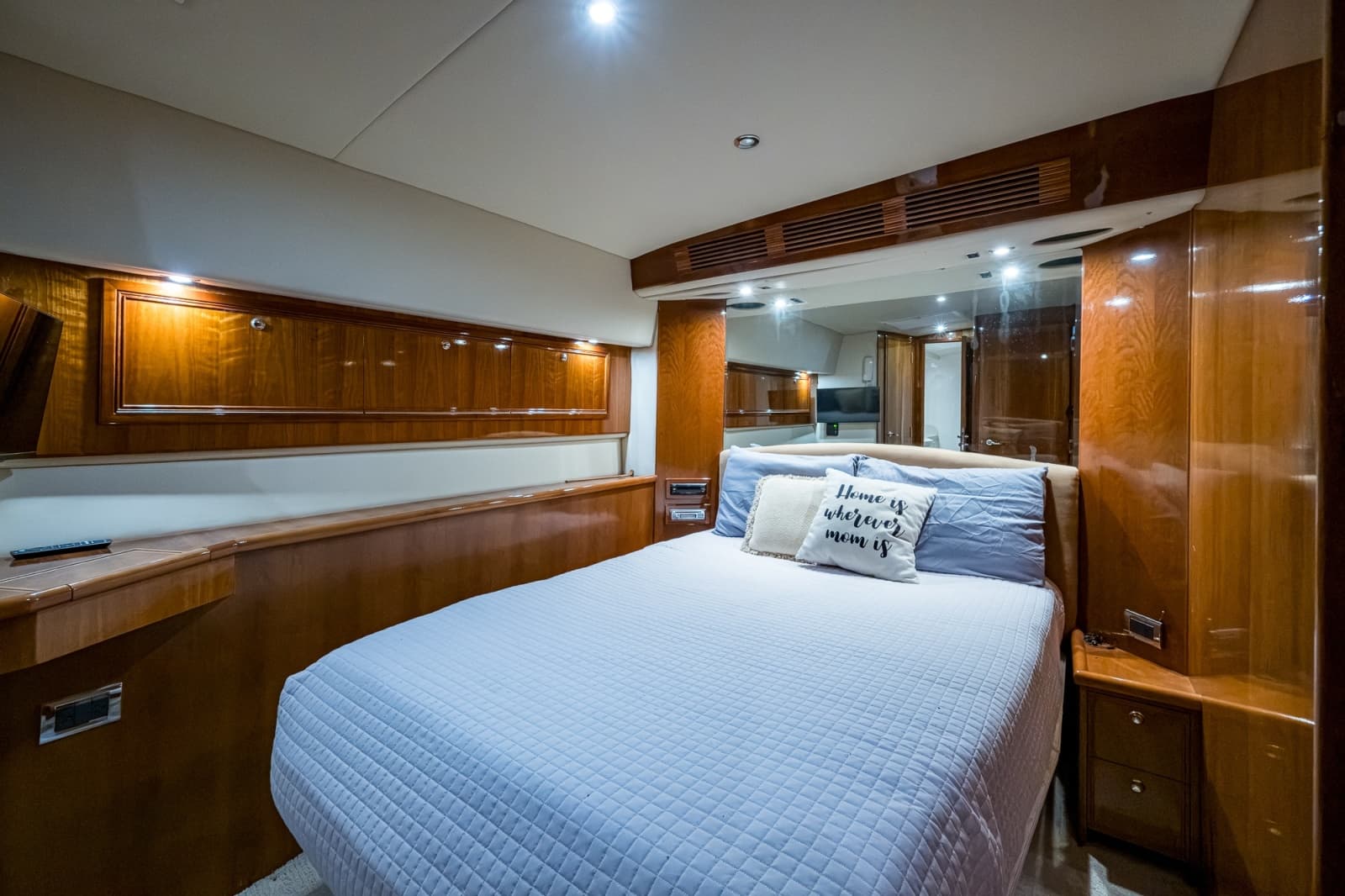 2005 Riviera 51 Flybridge