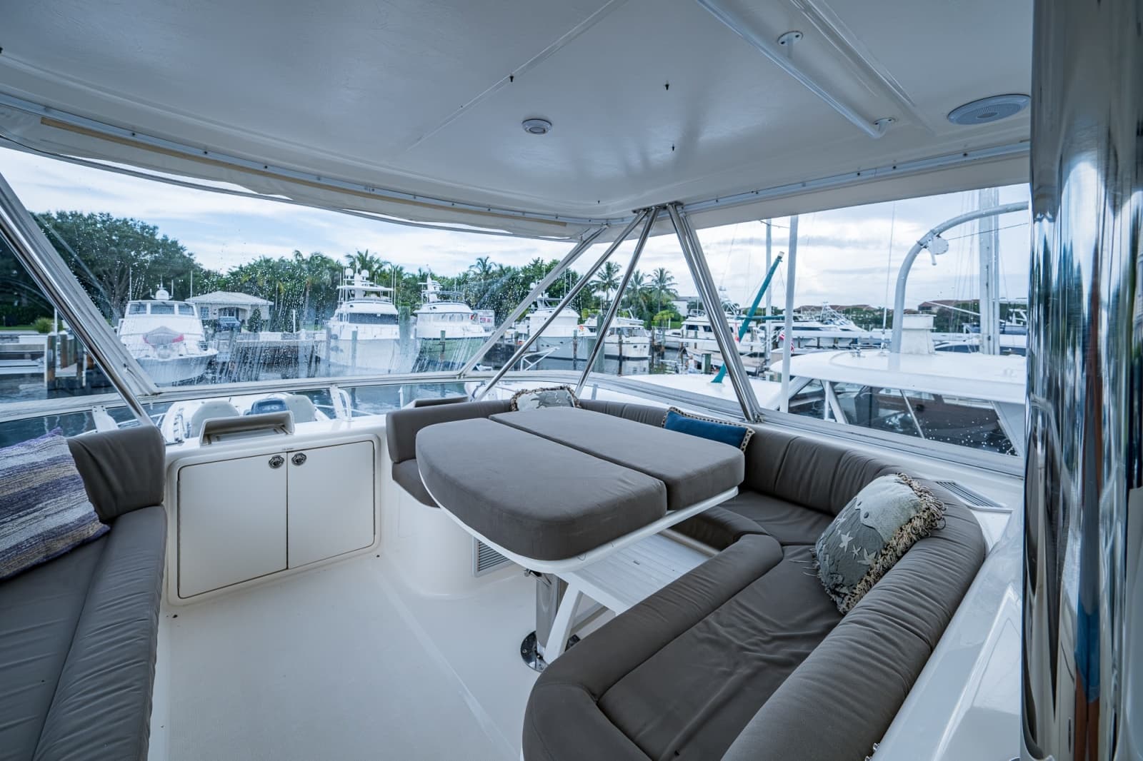 2005 Riviera 51 Flybridge