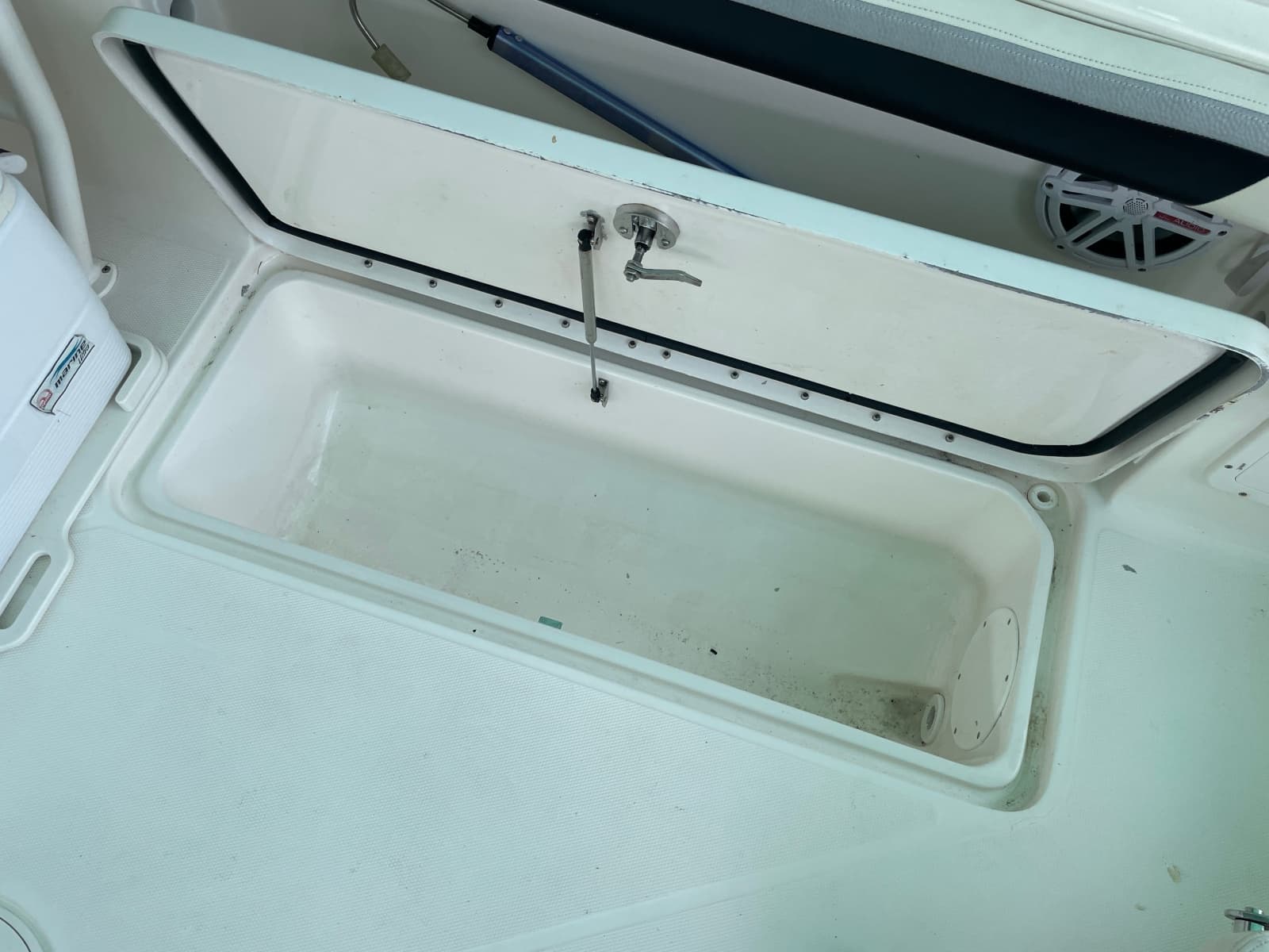 2013 Wellcraft 30 Scarab Sport