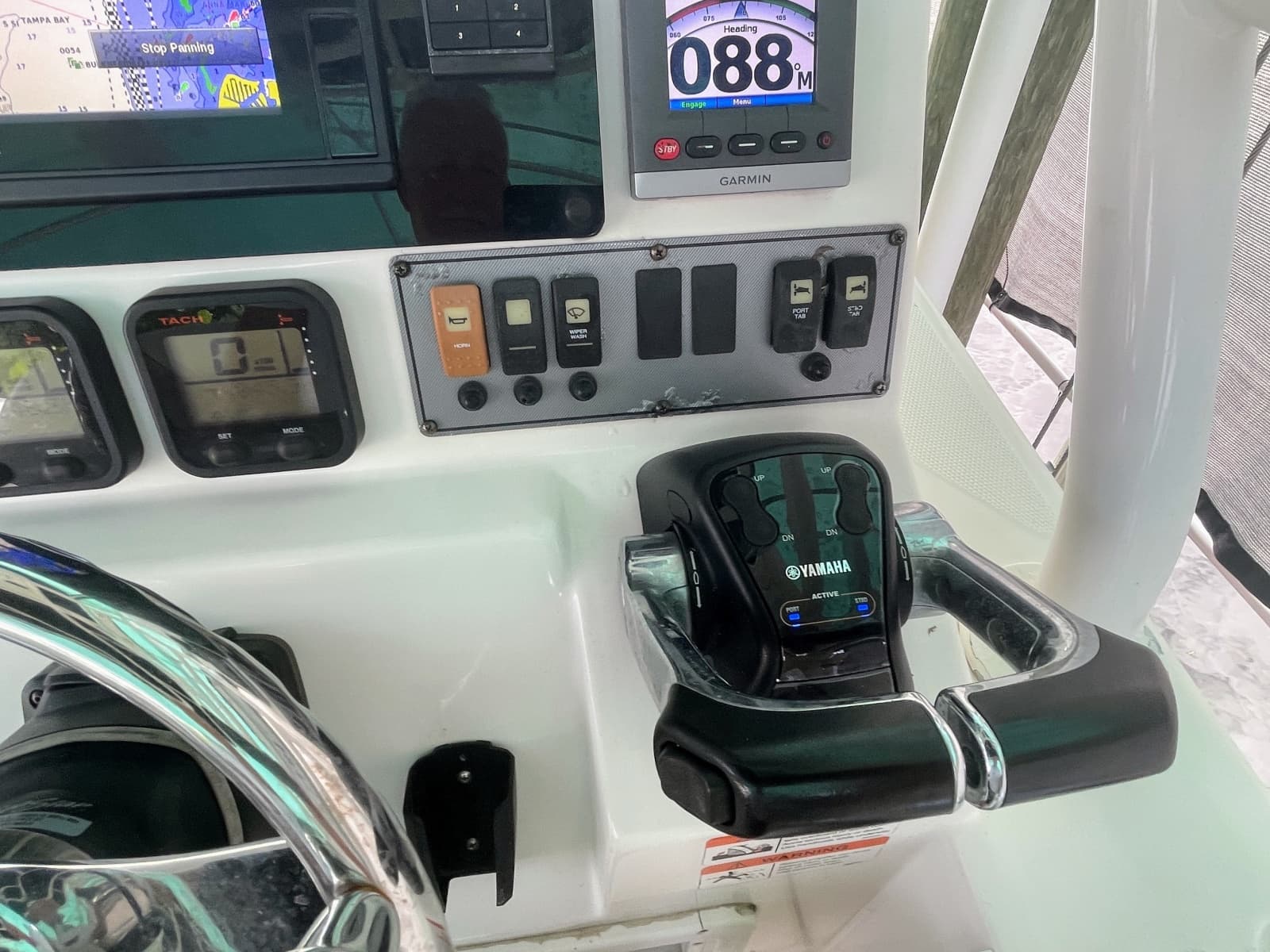 2013 Wellcraft 30 Scarab Sport
