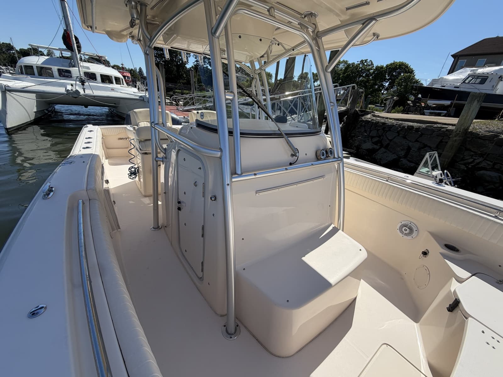 2011 Grady-White 306 Canyon