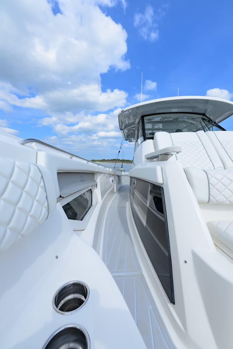 2021 Pursuit S 378 Sport