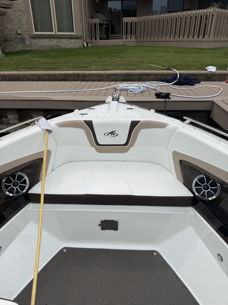 2016 Monterey 328SS