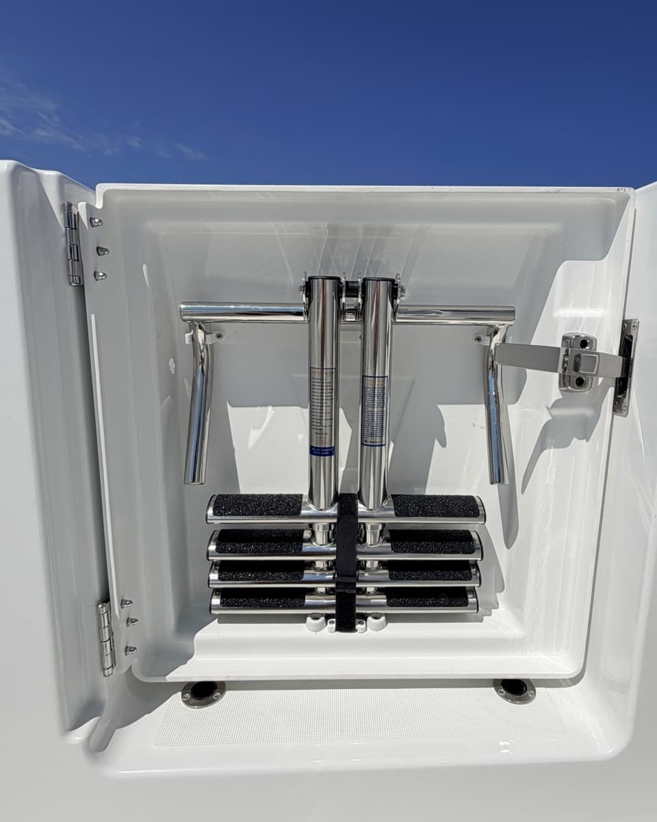 2027 Wellcraft 28 Explorer