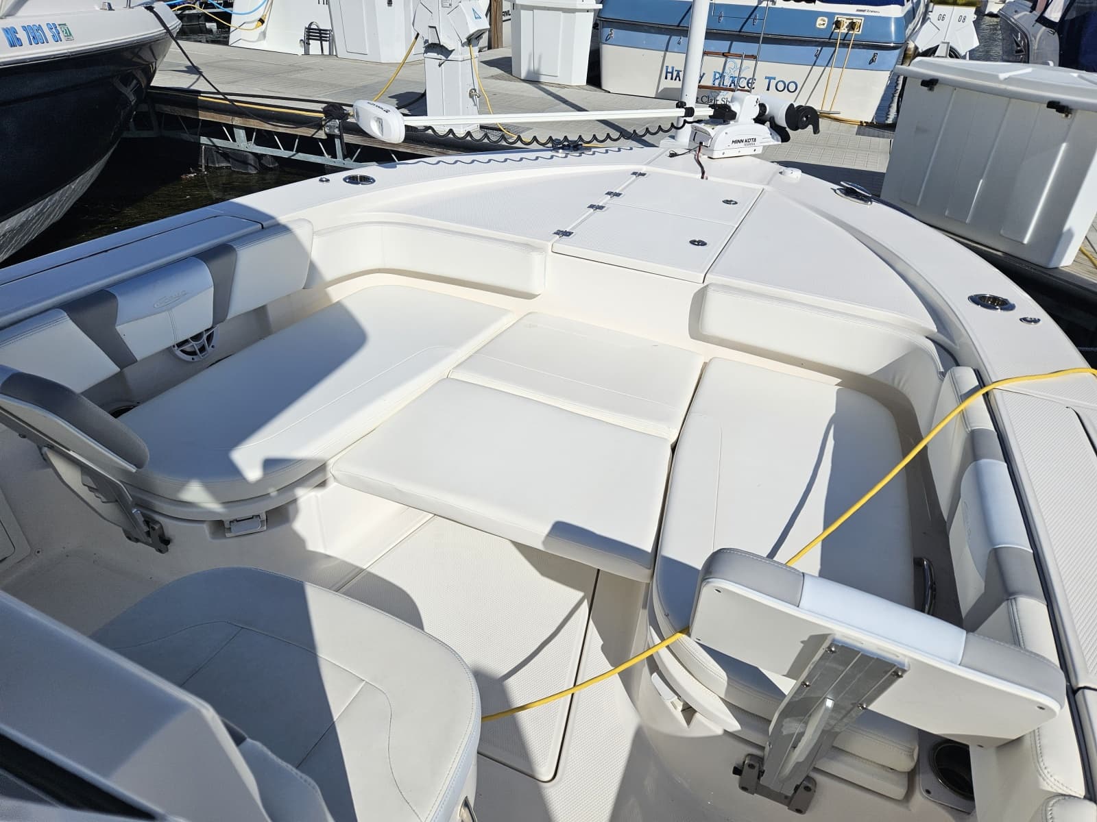 2023 Robalo 266 Cayman