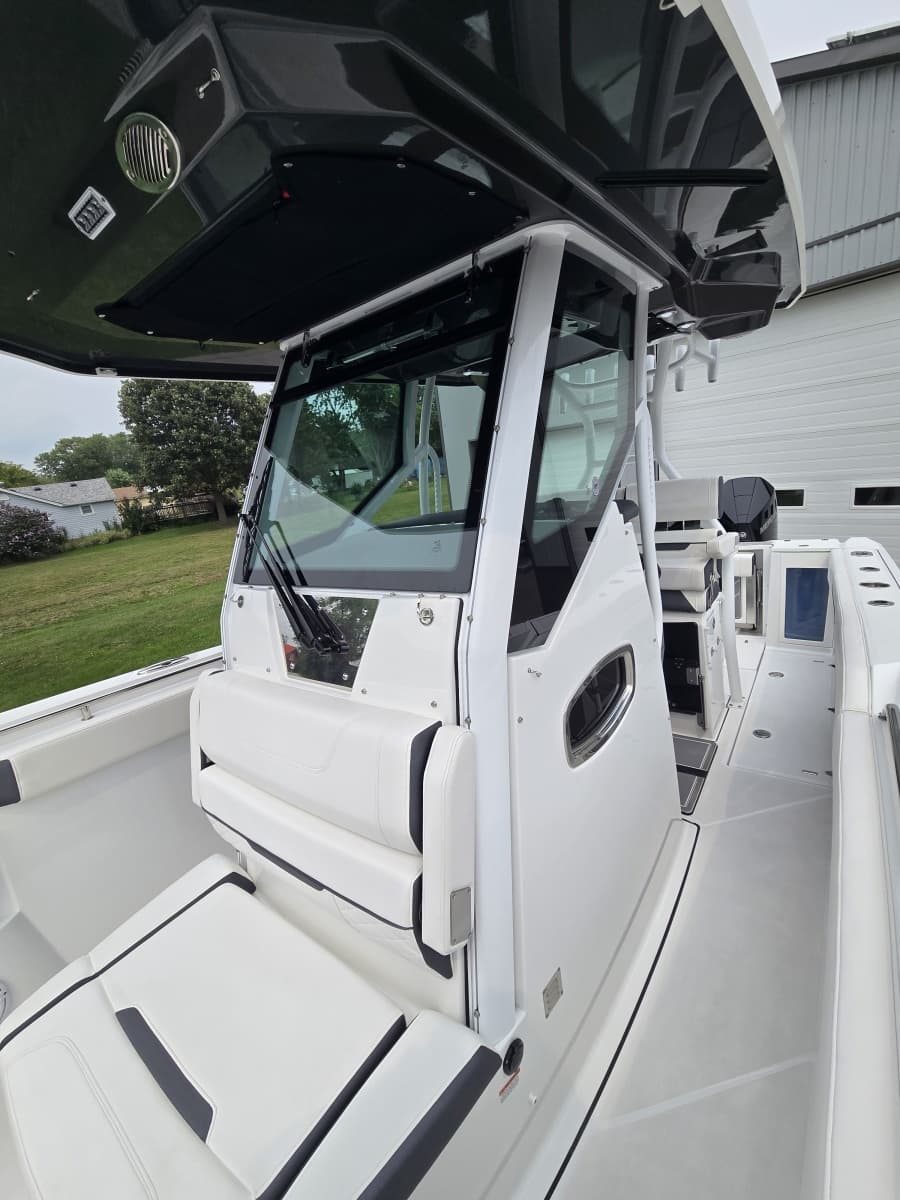 2023 Blackfin 272 CC
