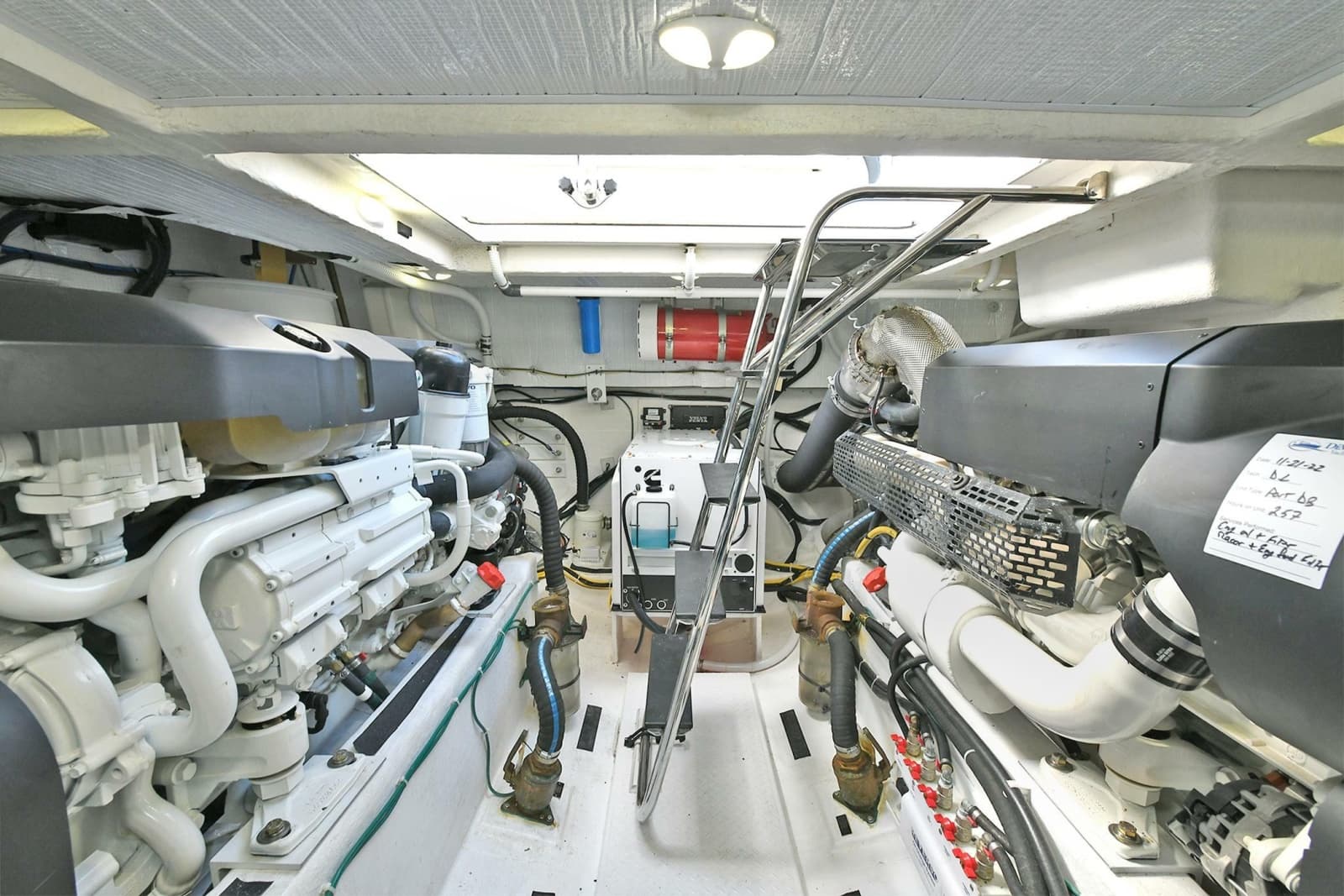 2021 Sabre 48 Salon Express