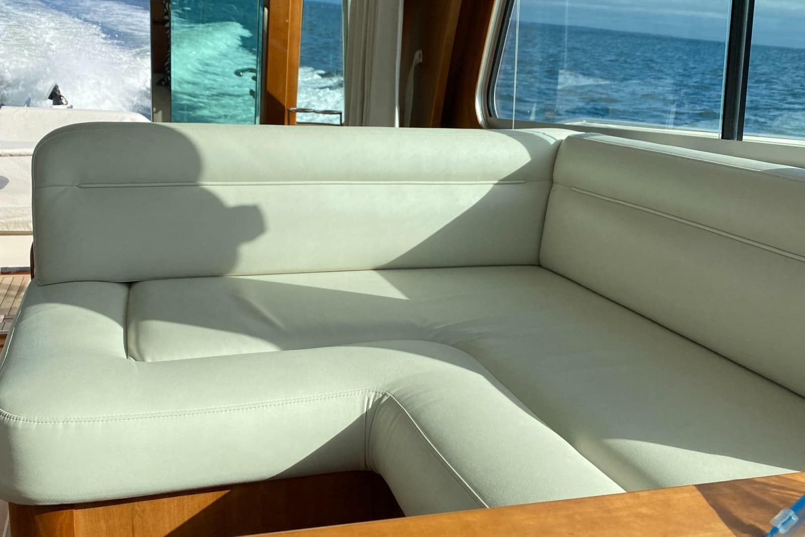 2021 Sabre 48 Salon Express