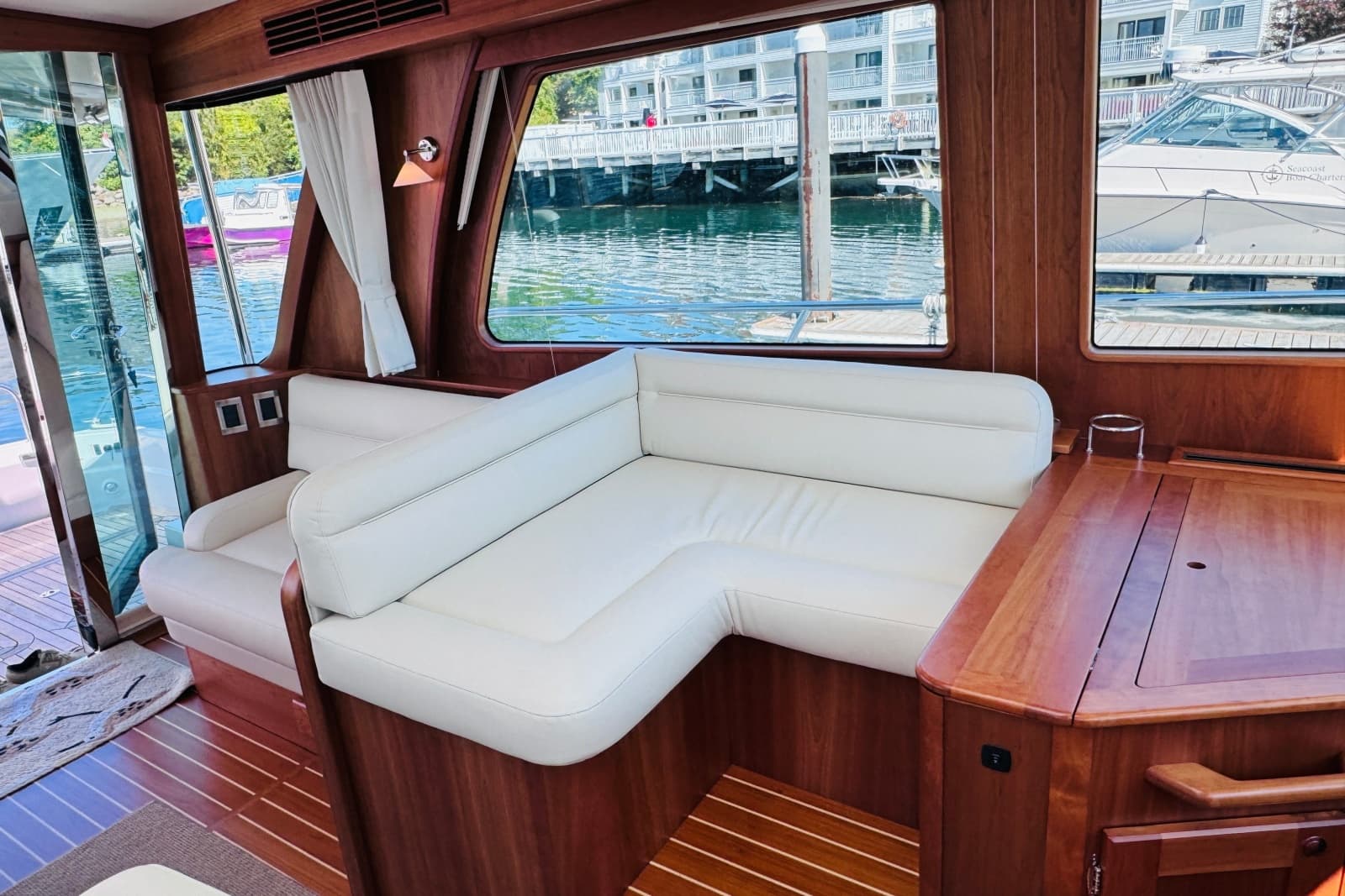 2024 Sabre 48 Salon Express
