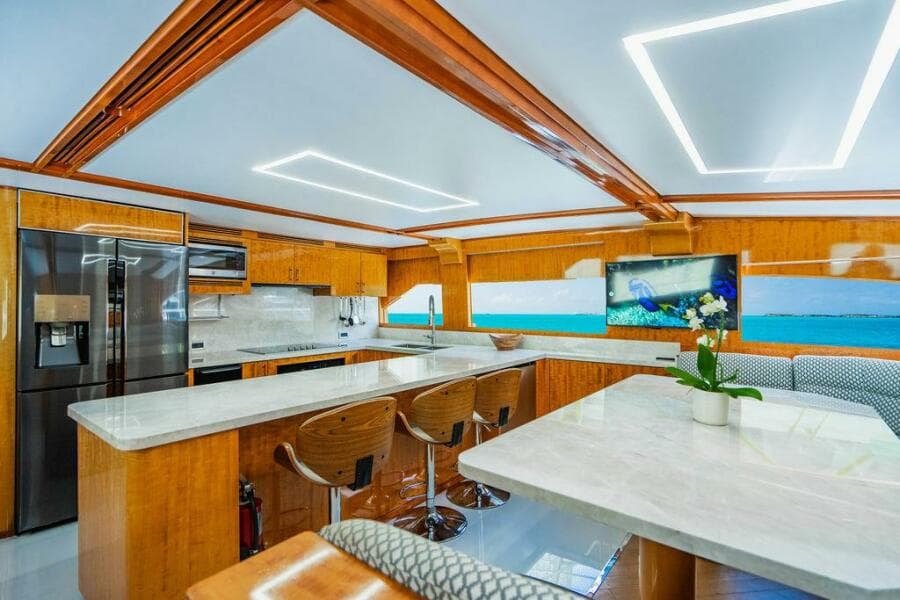 2001 Intermarine 