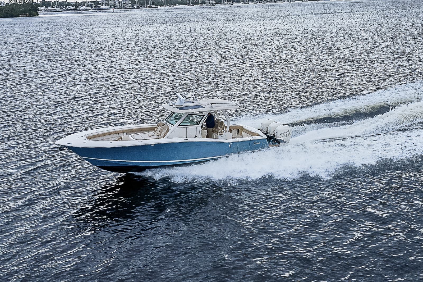 Scout 35 - WOLVERINE - Exterior Profile