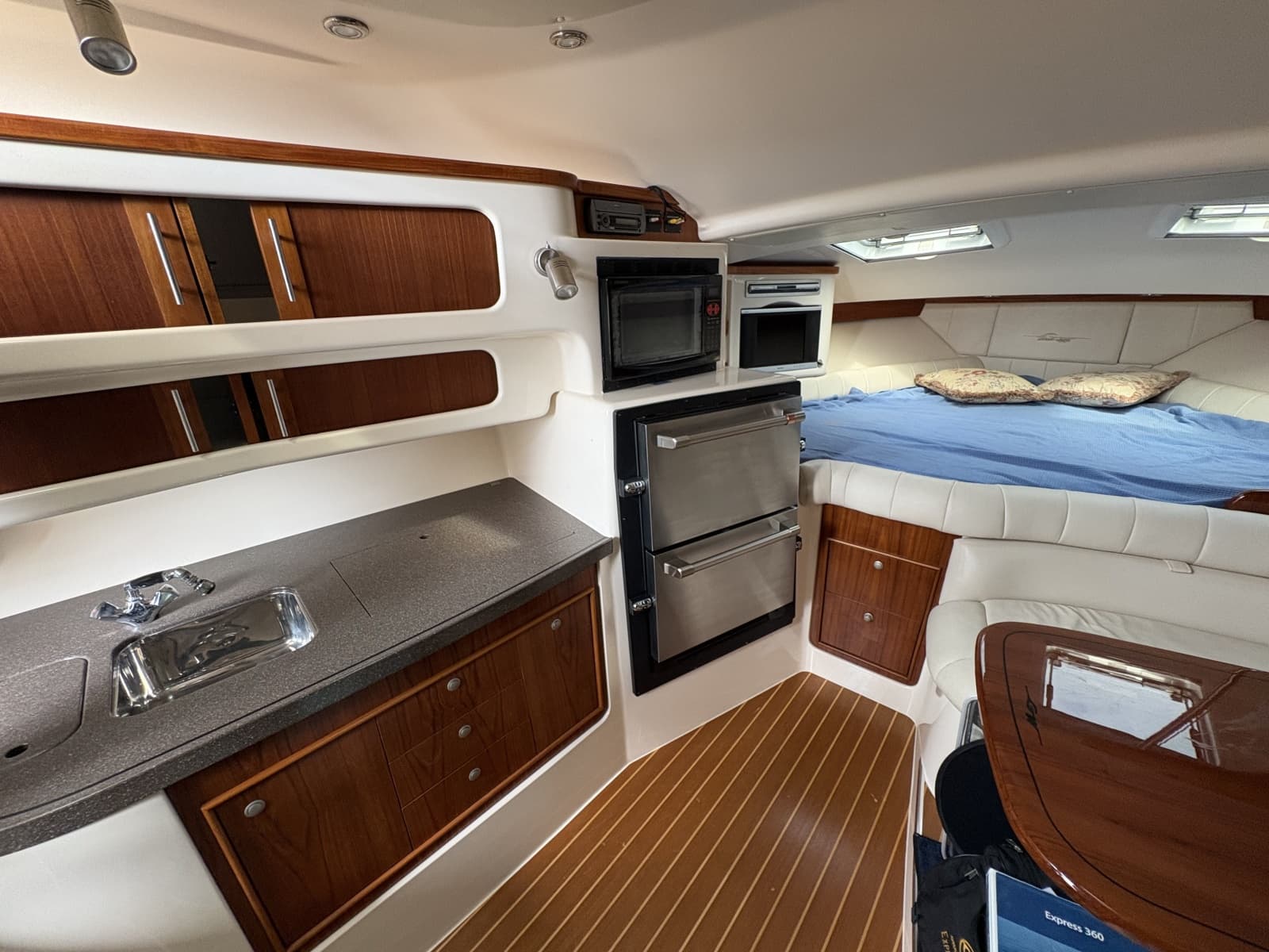 2007 Grady-White 365 Express