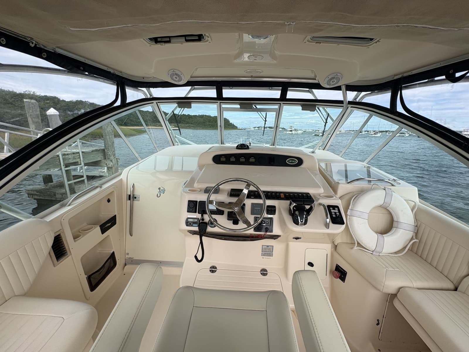 2007 Grady-White 365 Express
