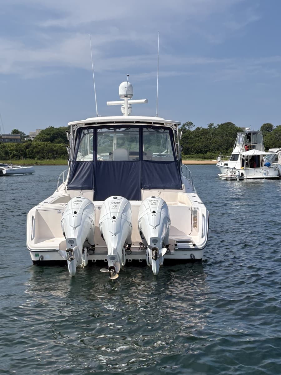 2007 Grady-White 365 Express