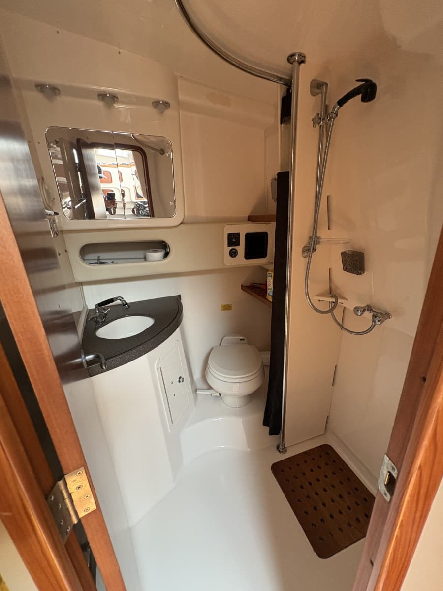 2007 Grady-White 365 Express